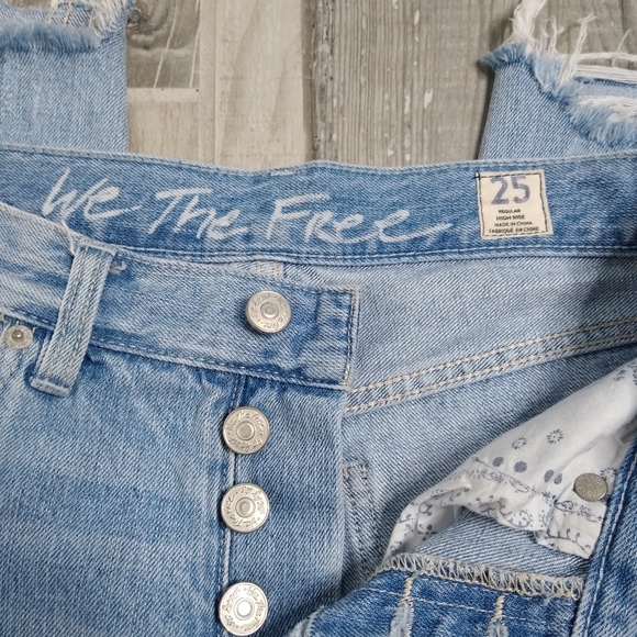Free People High Rise Distressed jeans - Picture 9 of 12